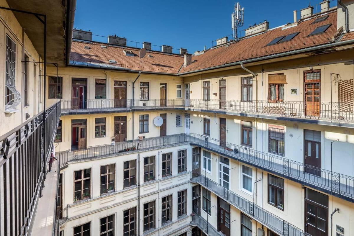 Vamhaz Boulevard Apartments Boedapest Buitenkant foto