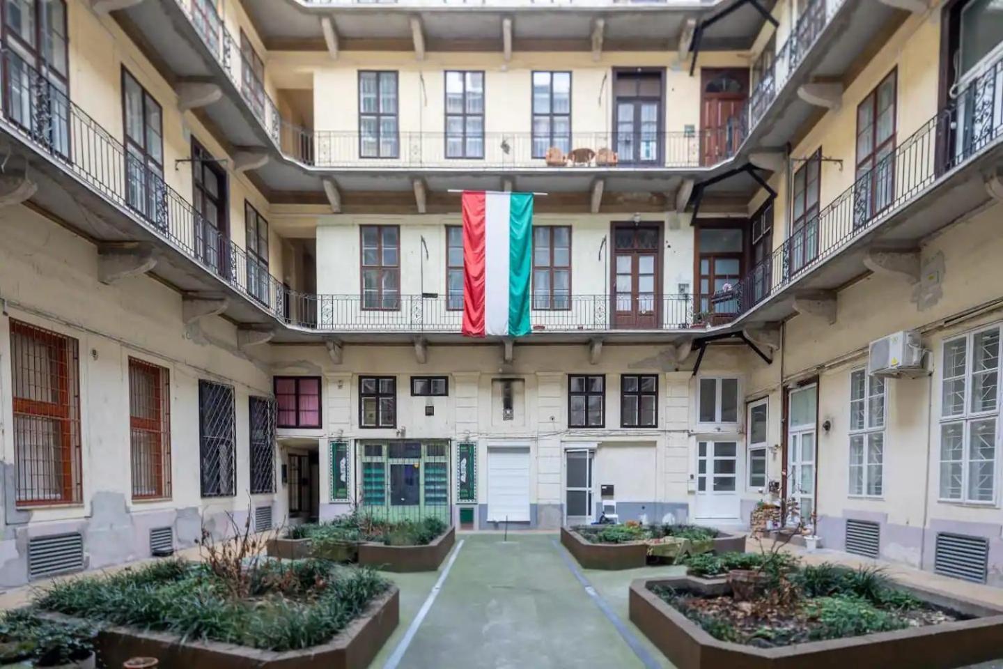 Vamhaz Boulevard Apartments Boedapest Buitenkant foto
